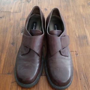 Liz Claiborne Velcro strap dark brown shoes